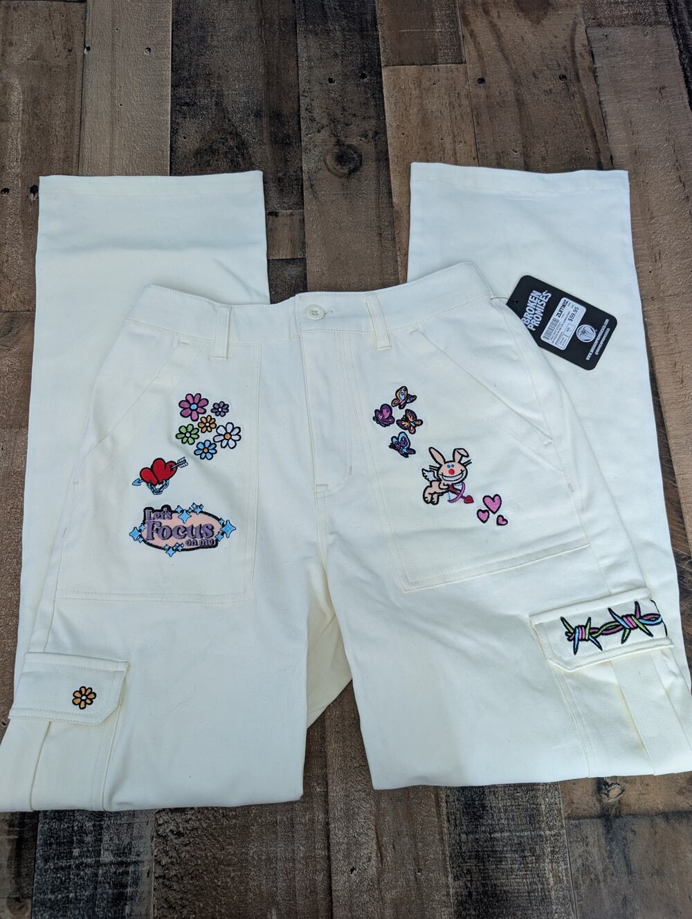 Broken Promises It's Happy Bunny Focus On Me Y2K Cargo Pants Natural Small New